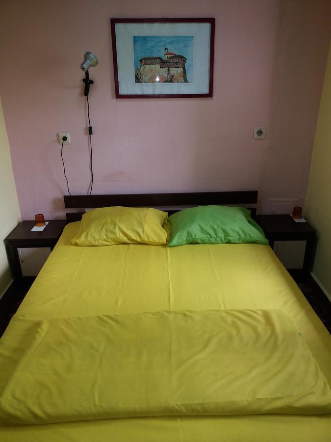 Стаи За Гости Ореха Троян Private Rooms Oreha Exterior foto